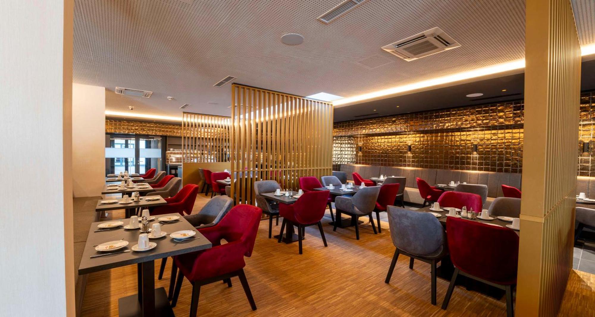 Plaza Inn Wiener Neustadt, BW Signature Collection Екстер'єр фото